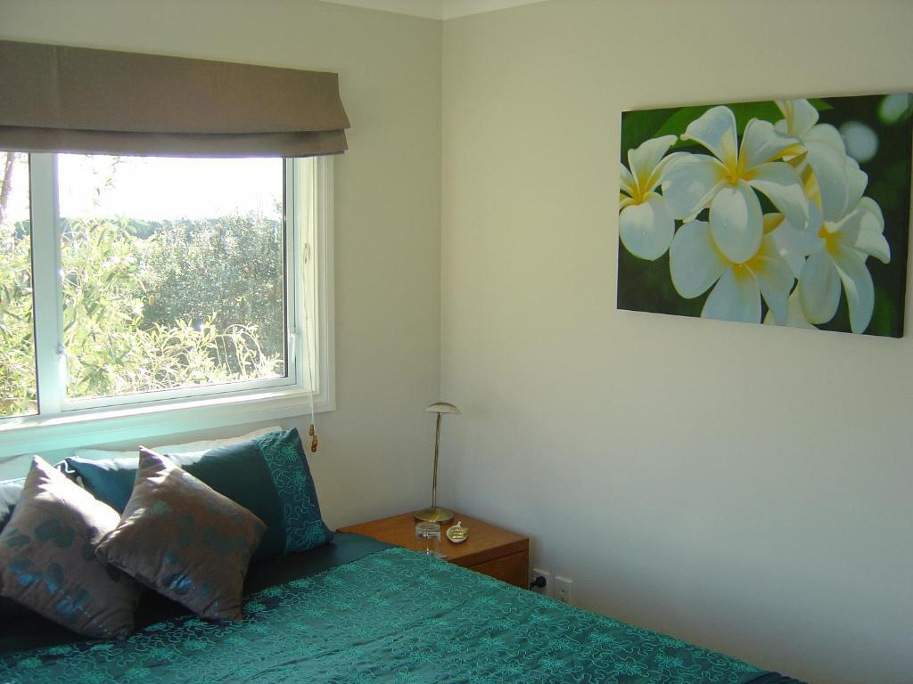 Vista Del Sol Villa Te Horo Room photo